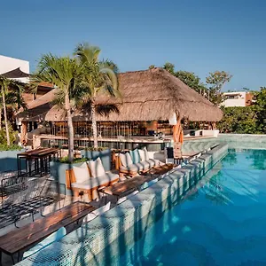 mayan-monkey-hostel-tulum.quintano-roohotels.com/